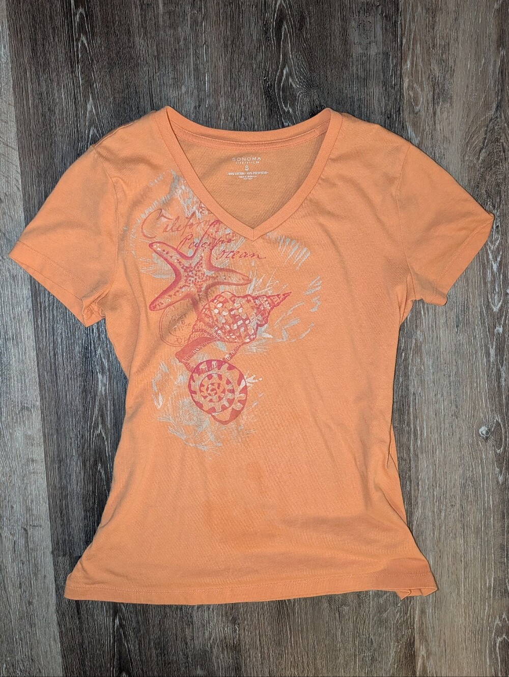 Mermaidcore Peach V-Neck Graphic Tee